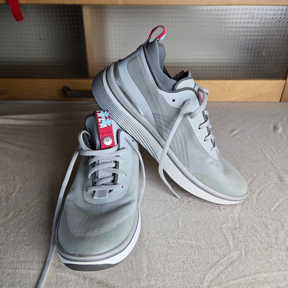 Bala Twelves Nursing Shoes Women 9 Men 7.5 Grey WFNU-1201 Excellent Condition